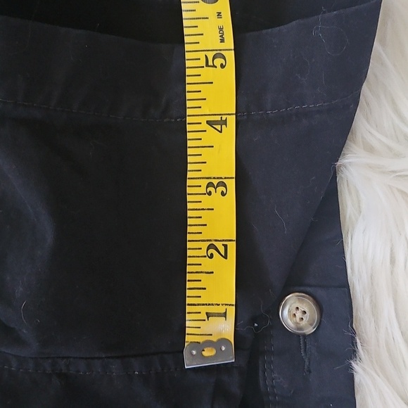Old Navy Black Shorts with 5" Inseam - Picture 8 of 9